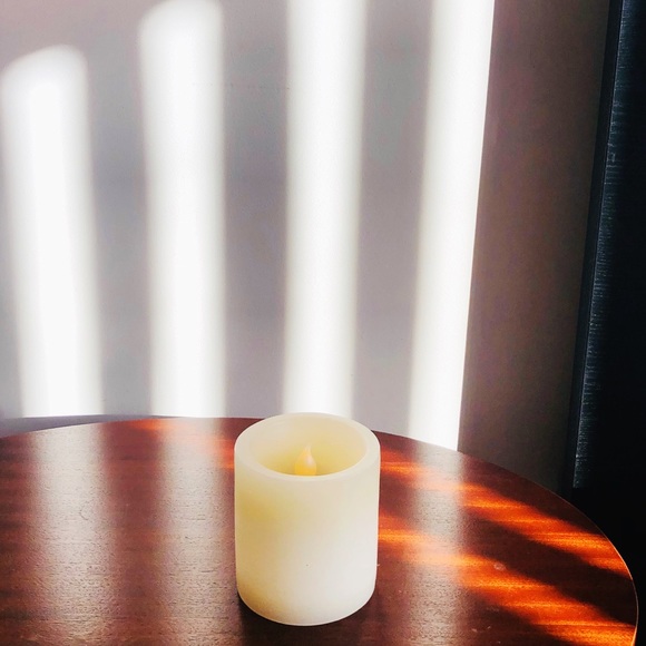 Flameless Scented LED Candle Lights - Vanila Scent - Picture 3 of 9